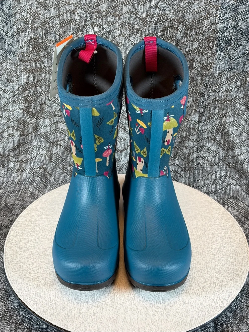 BOGS Kids Neo Classic Mushrooms boots Kids size 5